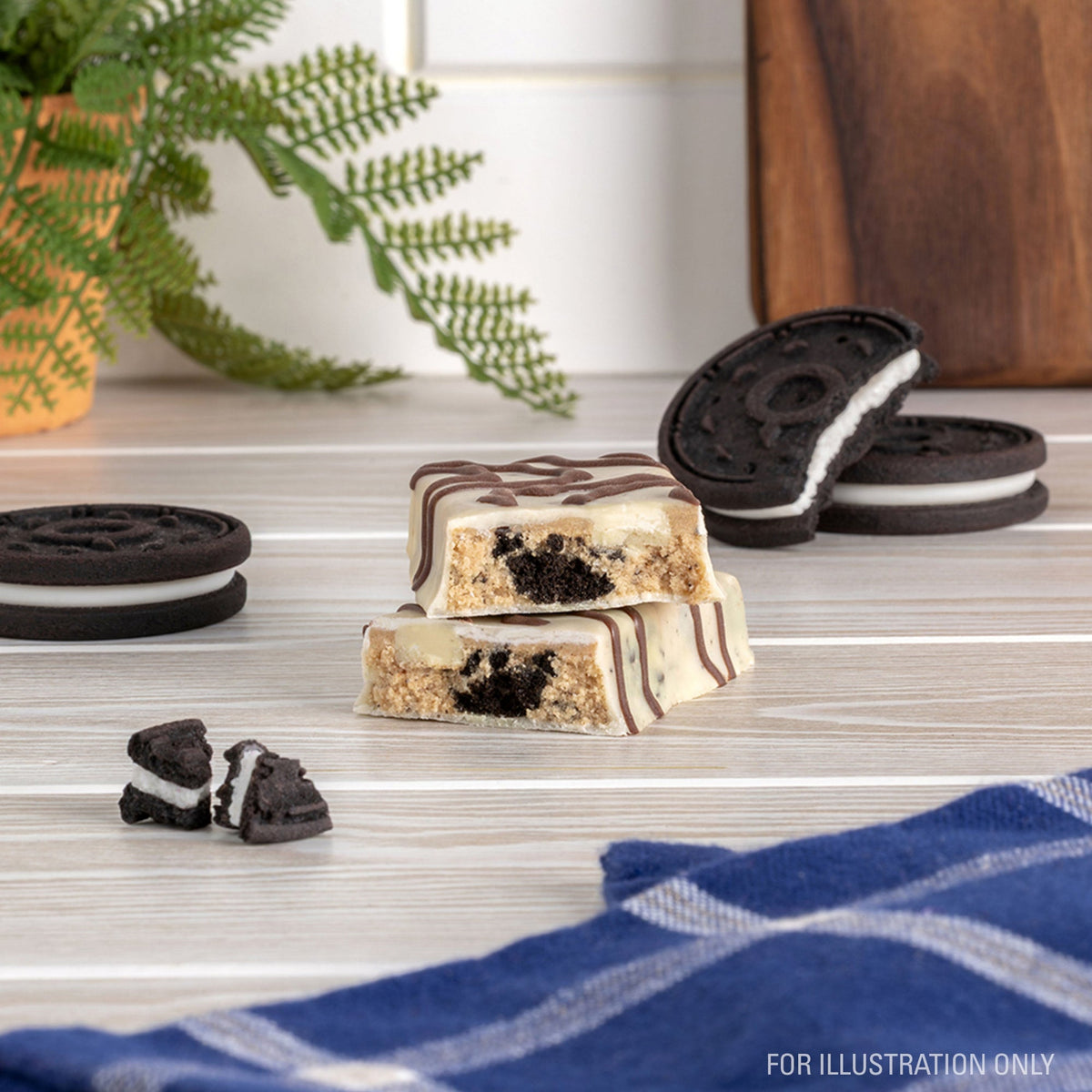 dipped-cookies-and-cream-protein-bars-a4 15807_QN_USA_ProteinBar_CAC_InterimAssetUpdate_Digital-Dipped-ProductCarouselSet_Tabletop1.jpg