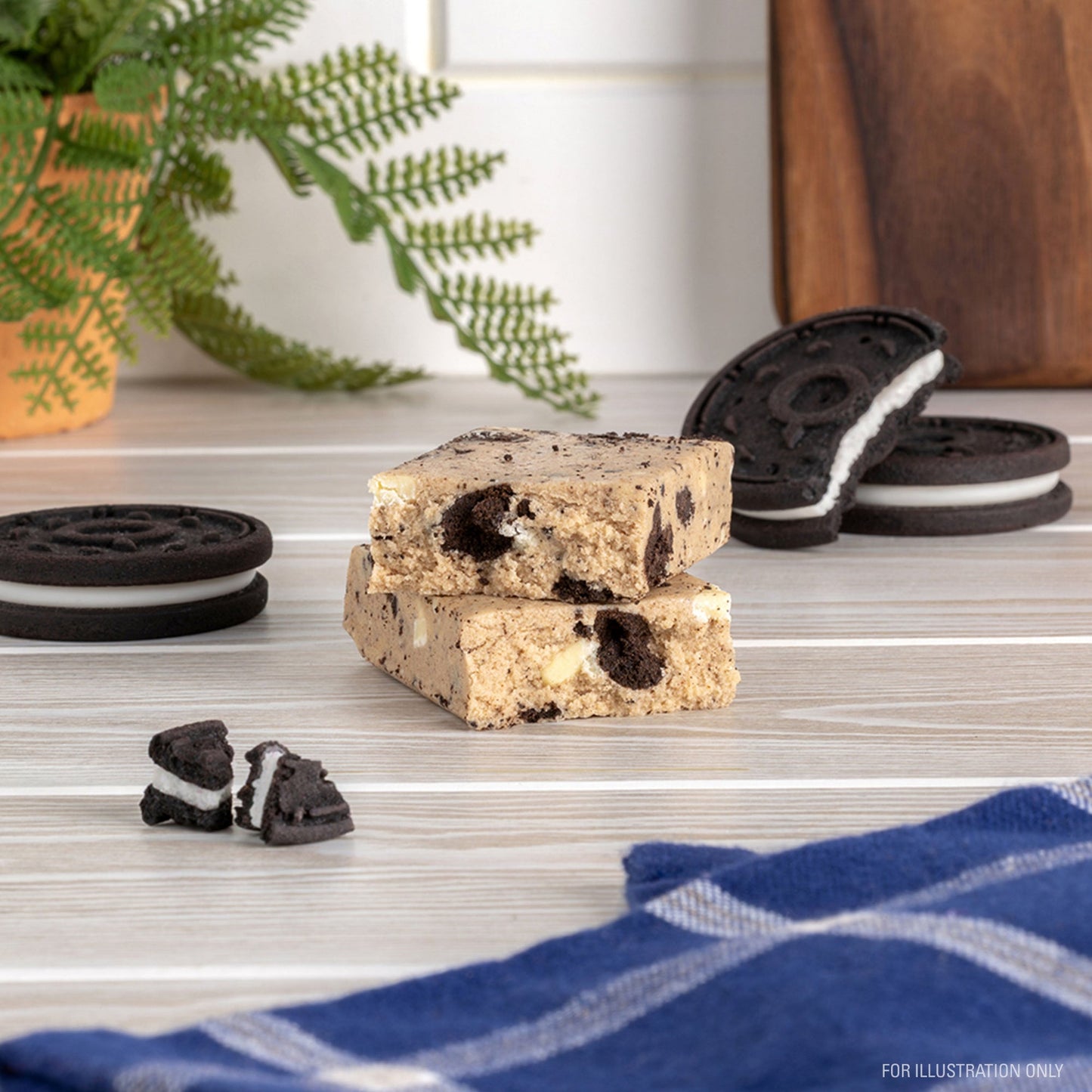 cookies-and-cream-protein-bars-f8 15807_QN_USA_ProteinBar_CAC_InterimAssetUpdate_Digital_Tabletop1.jpg